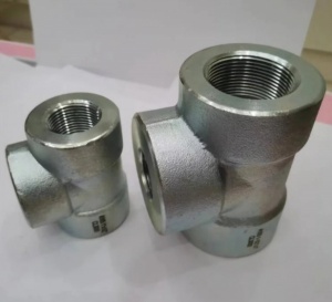 承插焊异径三通 06Cr19Ni10 DN32*20*32-