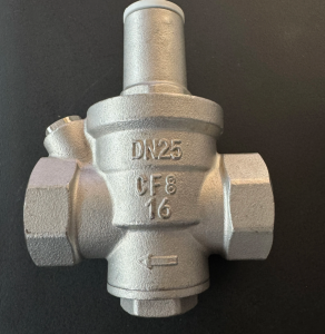 Y13X-16P不锈钢丝口减压阀 活塞式减 压阀 降低稳定入